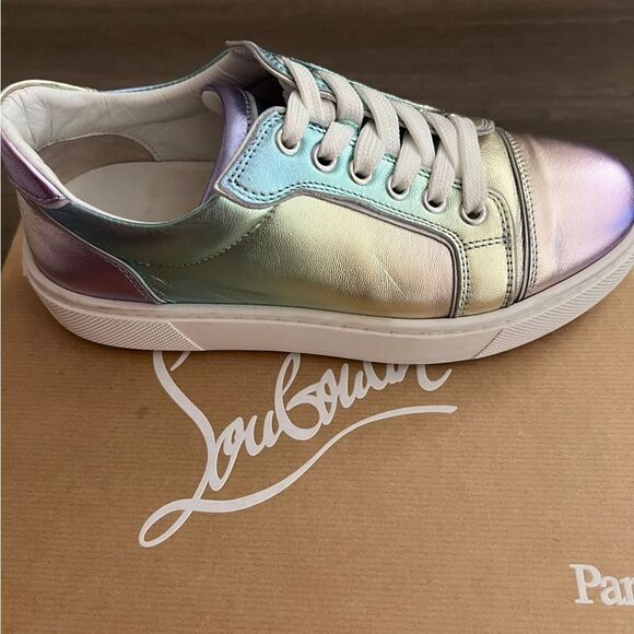 Christian Louboutin Vierissima Iridescent Flat Sneakers - Picture 2 of 11